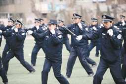 2017广东广州市公安局海珠区分局招考警务辅助人员255人公告